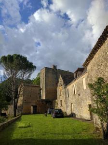 Villas Medieval castle full of charm to rent : photos des chambres