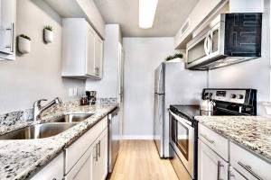 Global Cup City Outside & Tranquility Inside