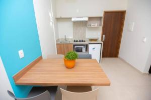 Apartamento em Caldas Novas - Estrutura de Resort localizado a beira do Lago Corumbá V