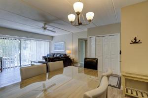 King Queen Sleeper Sofa Updated Luxury Kitchen Bikes & Beach Gear included