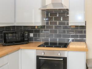 Sawtons Cottage 2