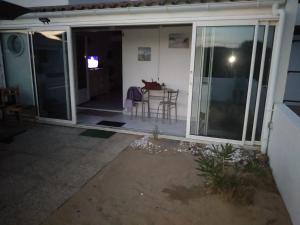 Maisons de vacances Maison a 100 m de la plage a St Hilaire de Riez : photos des chambres