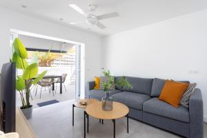 VILLA URBANIA Atico Deluxe By Sunkeyrents