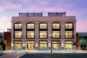 The Piccolo - Adelaida