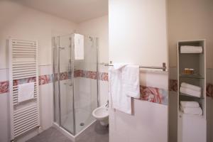 Lacroma Aparthotel