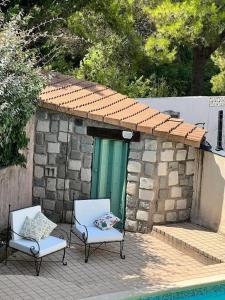 Maisons de vacances Le clos Roby maison avec piscine proche du centre historique : photos des chambres