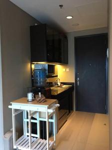 Strategic Cozy Hang Out Apartment, GP Plaza