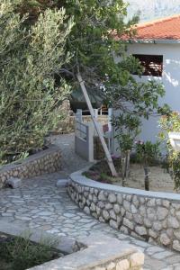 Apartment Kustici 6335b