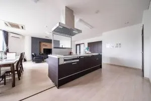 ROADSIDE House - Tsukisappu