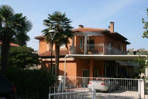 Apartments with a parking space Umag - 6999