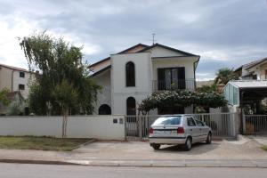 Apartments with a parking space Umag - 7060 