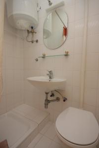 Apartments with a parking space Umag - 7060