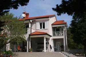 Apartments with a parking space Novigrad - 7017 