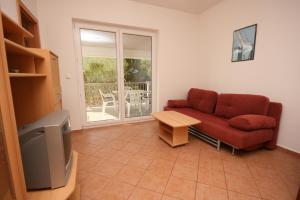 Apartments with a parking space Novigrad - 7017