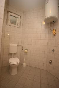 Apartments with a parking space Novigrad - 7017