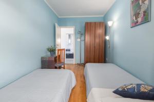 Apartments with parking space Porec - 7012