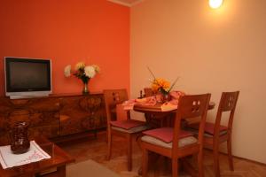 Apartments by the sea Umag - 7029