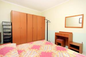 Holiday house with a parking space Tar, Porec - 7025