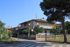 Apartments with a parking space Umag - 7066