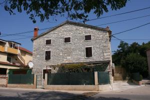Apartments by the sea Zambratija, Umag - 7030 