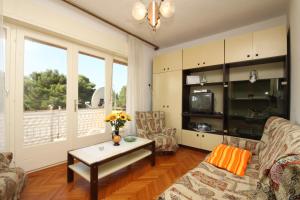 Apartments with a parking space Umag - 7066