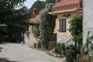 Holiday house with a swimming pool Rakotule, Central Istria - Sredisnja Istra - 7071 