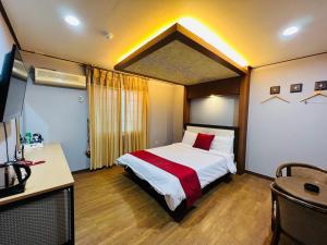 Sweet Hotel