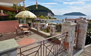 Nina Apartments Skopelos Greece