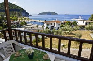 Nina Apartments Skopelos Greece