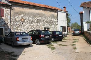 Apartments with a parking space Dolinci, Umag - 7111