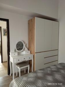 Apartments with parking space Porec - 7154