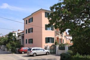 Apartments with a parking space Rovinj - 7113