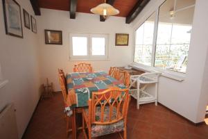 Family friendly seaside apartments Novigrad - 7118