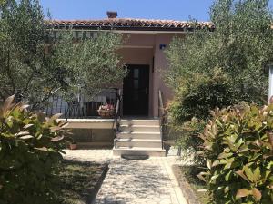 Apartments with parking space Umag - 7126