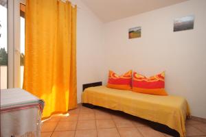 Apartments with a parking space Novigrad - 7121