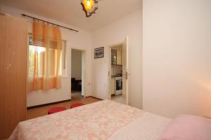 Apartments with parking space Umag - 6978