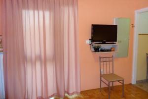 Apartments with a parking space Umag - 6959