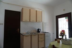 Apartments with a parking space Pula - 6985