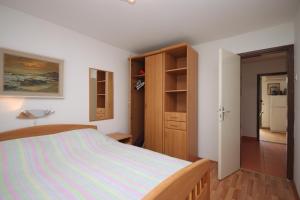 Apartments with a parking space Zambratija, Umag - 7059