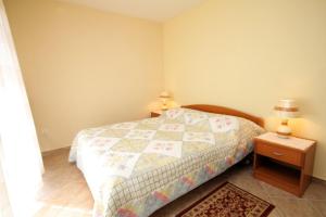 Apartments with a parking space Sumber, Central Istria - Sredisnja Istra - 7175