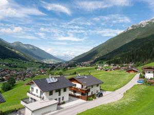 Apartment in Stubai with balcony and ski room