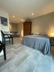 Superbe studio plein pied centre Leucate-Village 24h