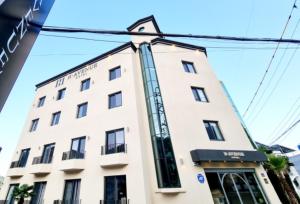 Geoje Mongdol Beach H Avenue Hotel