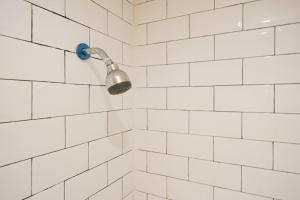 RedDoorz Plus @ Losari Makassar