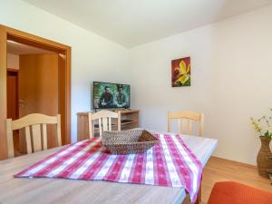 Apartment in Neustift near Ski Lift