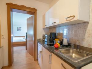 Apartment in Stubaital near Ski Lift