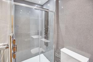 Host & Stay - Knight Retreat