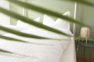 Sunny Apartment near Belvedere Castle