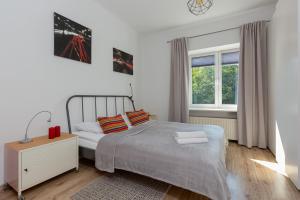 Apartment Bialobrzeska Warsaw by Renters