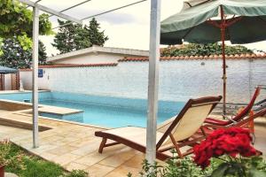 Apartments with a swimming pool Valbandon Fazana  7257